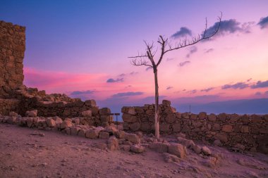 Harabeler, saray ve Kral Herod's sabahın erken saatlerinde. Masada. İsrail