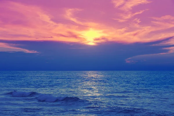 Früher Morgen Sonnenaufgang Über Dem Meer Schöne Meereslandschaft — Stockfoto