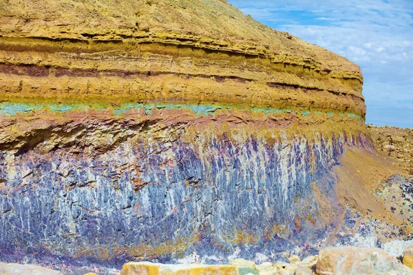 Pískovec Barevnými Pruhy Machteš Ramon Crater Poušť Negev Izrael — Stock fotografie