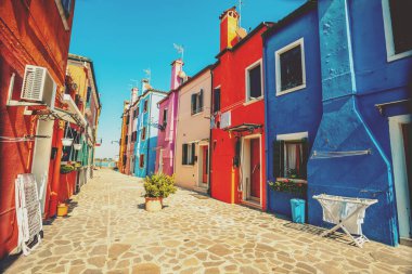 Venedik, İtalya Burano adası caddelerinden biri