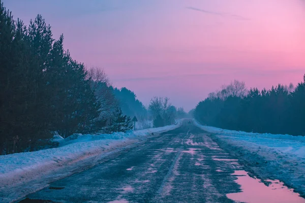 Alvorada Inverno Bonita Sobre Uma Estrada Rural — Fotografia de Stock