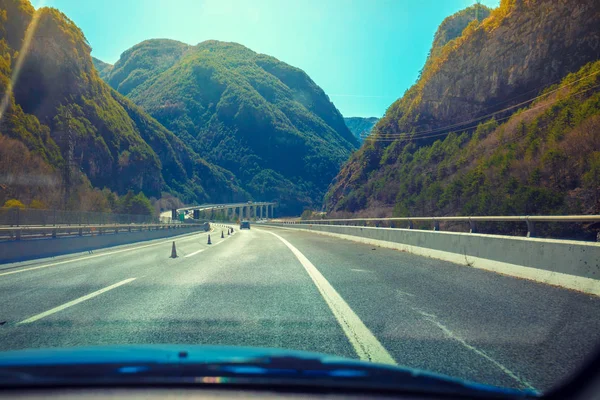 Conduzir Carro Estrada Sinuosa Montanha Espanha Europa — Fotografia de Stock