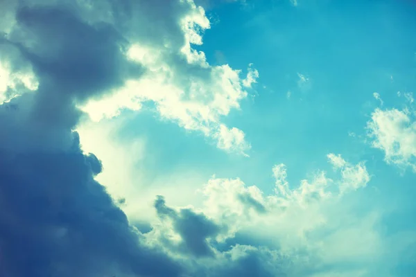 Fondo Naturaleza Cielo Azul Con Hermosas Nubes — Foto de Stock