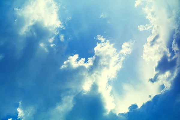 Természeti Háttér Gyönyörű Felhőkkel Kék Eget — Stock Fotó