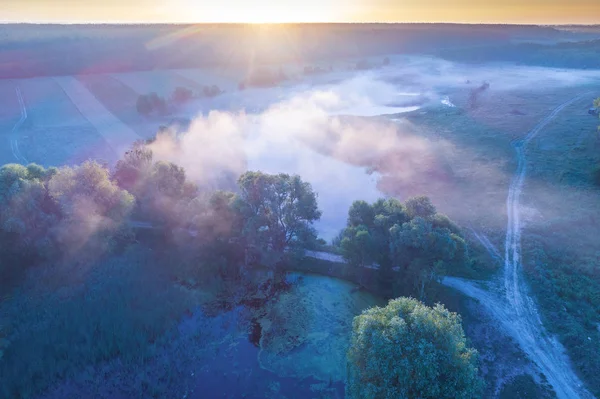 Frühmorgens Nebel Sonnenaufgang Über Dem See Ländliche Landschaft Sommer Luftaufnahme — Stockfoto