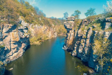 dağ nehir erken Bahar