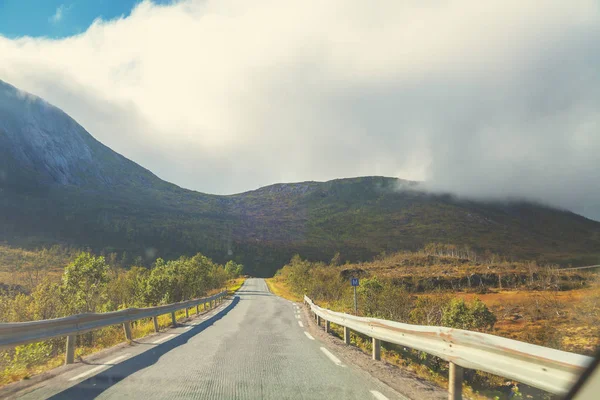 Conduire Une Voiture Sur Une Route Montagne Dans Les Îles — Photo