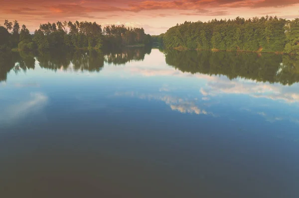 Nascer Sol Mágico Sobre Lago Paisagem Rural — Fotografia de Stock