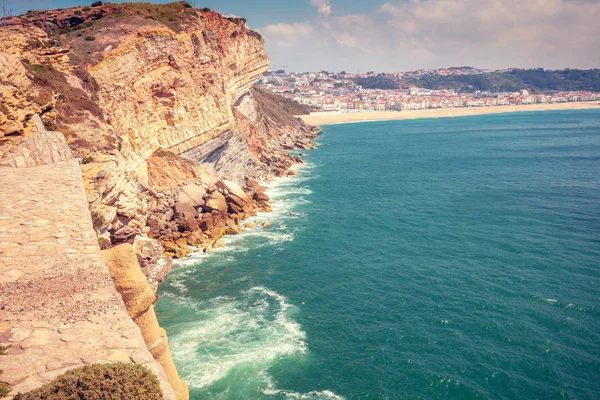 Océano Atlántico Orilla Rocosa Nazare Portugal Europa — Foto de Stock