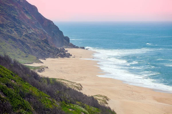 Скалистое Побережье Солнечный День Пляж Paredes Vitoria Португалия Европа — стоковое фото