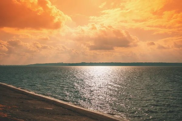 Paesaggio Marino Sera Con Bel Cielo Drammatico Tramonto Sul Mare — Foto Stock