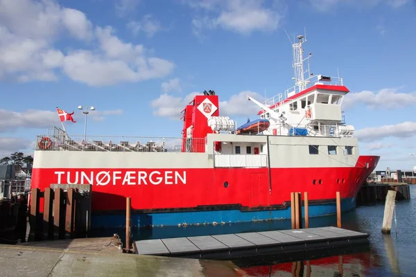 Hou Dinamarca Febrero 2016 Ferry Que Navega Entre Puerto Hou — Foto de Stock