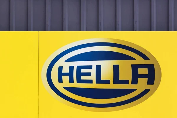 Tilst Denemarken Mei 2018 Hella Logo Een Muur Hella Een — Stockfoto