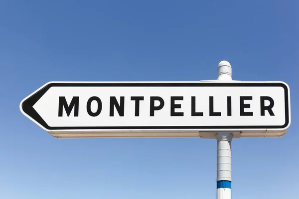Kierunku Miasta Montpellier Drogowskaz Francji — Zdjęcie stockowe