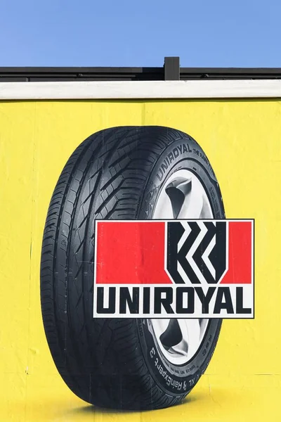 Belleville Francia Diciembre 2018 Logotipo Unireal Una Pared Uniroyal Fabricante — Foto de Stock