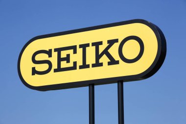 Aarhus, Danimarka - 30 Mart 2019: Panelde Seiko logosu. Seiko, saat, saat, elektronik cihaz, mücevher ve optik ürün üreten ve satan bir Japon holding şirketidir.