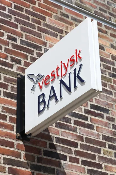 Horsens Dinamarca Mayo 2019 Vestjysk Bank Logo Wall Vestjysk Bank — Foto de Stock