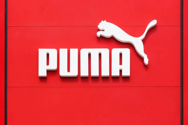 Bremen Jerman Juli 2017 Logo Puma Dinding Puma Adalah Sebuah — Stok Foto