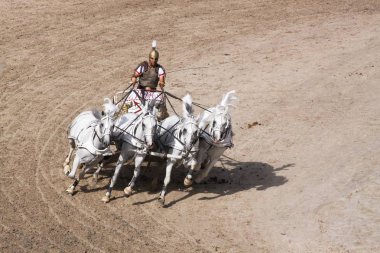 Fransa'da Puy du Fou'da Roma arabası yarış gösterisi