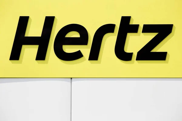 Villefranche Sur Saone Francia Mayo 2015 Logo Hertz Una Pared — Foto de Stock