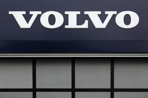 Macon Frankreich Juli 2020 Volvo Logo Einer Wand Volvo Ist — Stockfoto