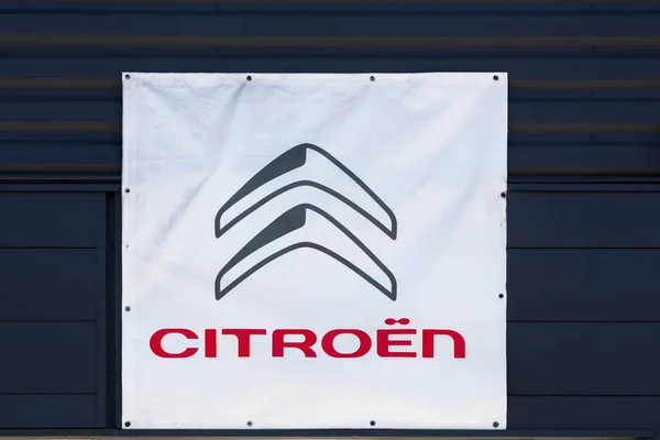 Pierre Benite Frankreich Mai 2020 Citroen Logo Auf Einem Banner — Stockfoto