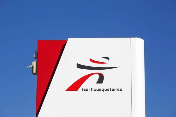 Belleville France Septembre 2020 Logo Des Mousquetaires Sur Panneau Les — Photo