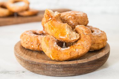 Donut ve ballı el yapımı