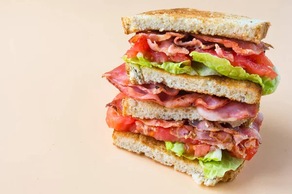 BLT, pastırma, marul ve domates gibi temel bileşenlerinin baş harflerinin yer aldığı bir sandviç türüdür.