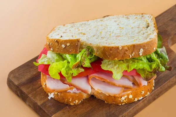 Sandwich Tomate Lechuga Pavo Ahumado — Foto de Stock