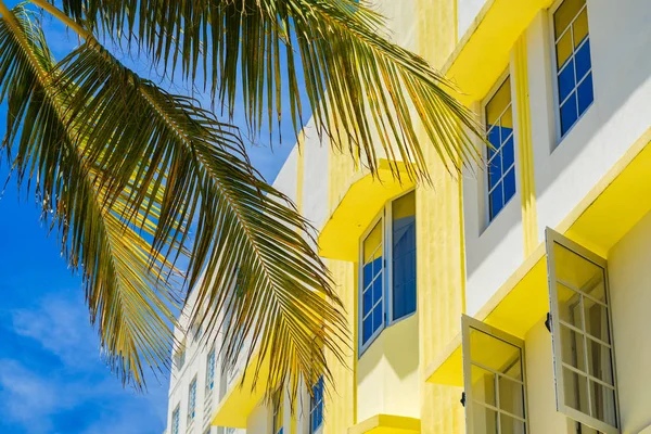 Miami Beach Paisagem Urbana Com Arquitetura Art Deco Palmeiras — Fotografia de Stock