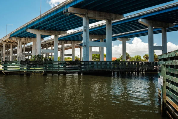 Autobahn Über Den Miami Fluss Der Innenstadt — Stockfoto