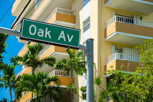 Cityscape Segno Vista Del Popolare Centro Della Zona Coconut Grove — Foto Stock