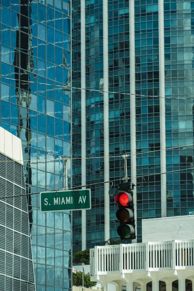 Cityscape Widok Znak Obszaru Brickell Popularne Pobliżu Downtown Miami — Zdjęcie stockowe