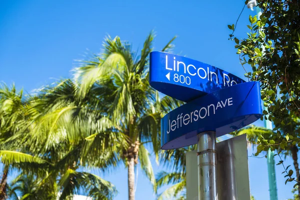 Miami Beach Vista Cartello Urbano Lungo Popolare Lincoln Road Mall — Foto Stock