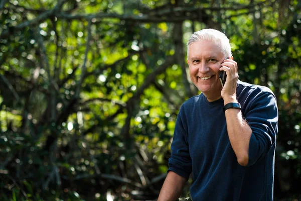 Bello Uomo Mezza Età Ritratto All Aperto Parco — Foto Stock