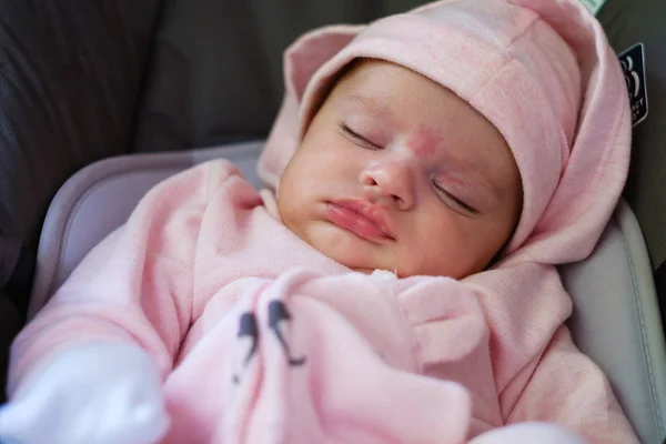 Bonito Dois Meses Idade Bebê Menina Dormindo Retrato — Fotografia de Stock