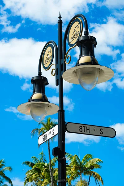 Malebné Páté Avenue Panoráma Populární Centra Okresu Naples Florida — Stock fotografie