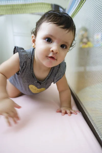 Schöne kleine Mädchen — Stockfoto