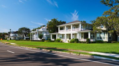 Tampa, Florida USA - September 27, 2019: Luxury estate homes on Bayshore Boulevard along Hillsborough Bay. clipart