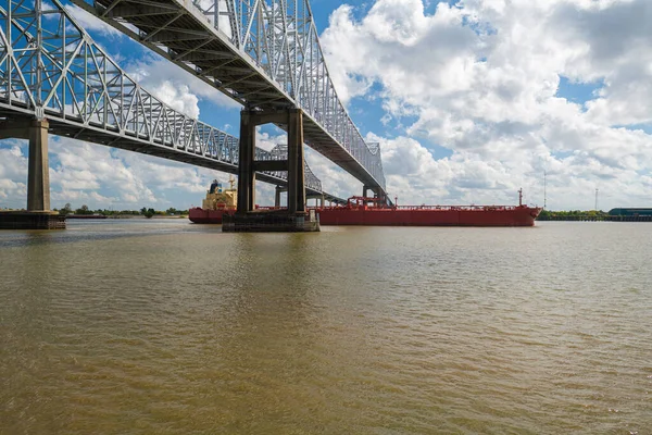 Interstate Bro Över Mississippi River New Orleans Louisiana Med Ett — Stockfoto