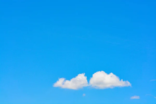 Felhő Kék Égen — Stock Fotó