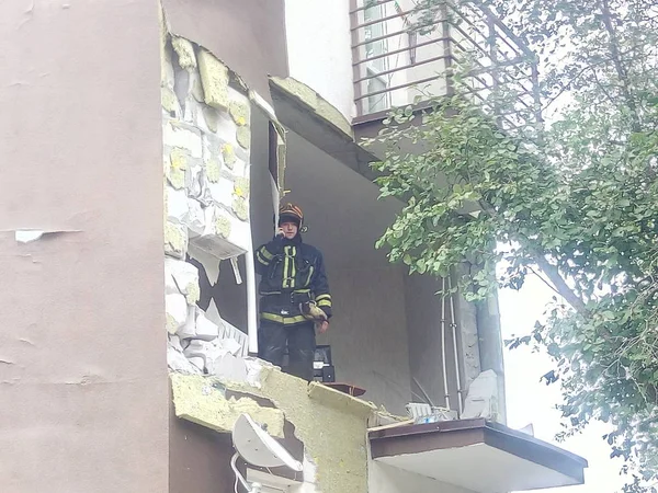 consequences of a gas explosion in an apartment in a residential building