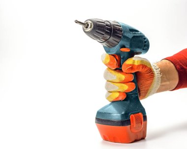 beyaz bir arka plan üzerinde el matkap tornavida