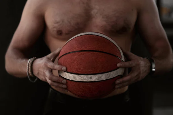 Izmos férfi kosárlabda játék — Stock Fotó