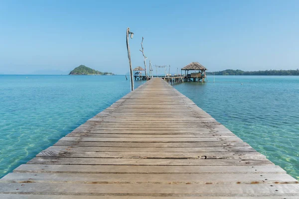 Muelle Madera Con Cabaña Phuket Tailandia Concepto Verano Viajes Vacaciones — Foto de Stock