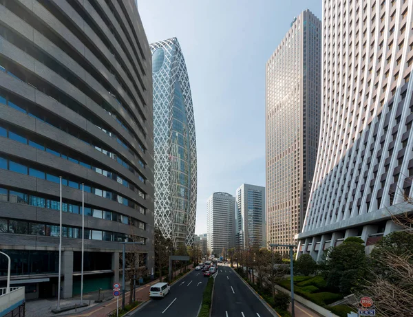 Edifícios Arranha Céus Tóquio Céu Azul Com Rua Shinjuku Tóquio — Fotografia de Stock