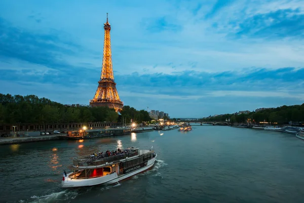 Paris Fracne Mai 2016 Seine River Night View Mit Eiffelturm — Stockfoto