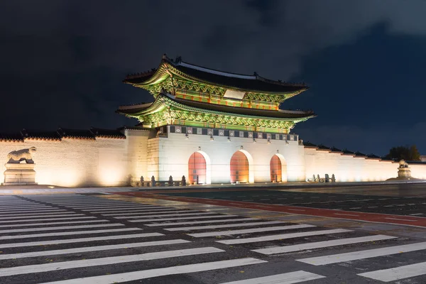 Puerta Gwanghwamun Palacio Geyongbokgung Seúl Por Noche Corea Del Sur —  Fotos de Stock