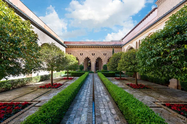 Small Courtyard Aljaferia Palace Zaragoza Spain — Stock Photo, Image